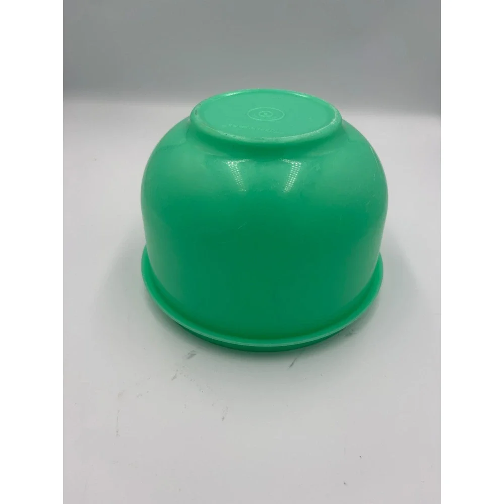 Vintage Tupperware Green Wonderlier Bowl 1424-3 Made in‎ USA Mixing Storage Bowl
